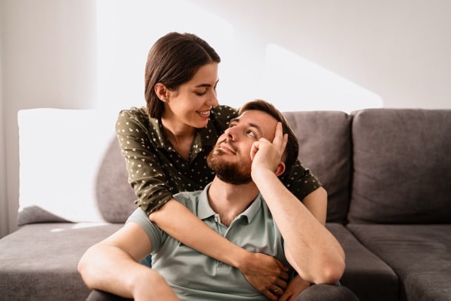 Wie ihr als Paar wieder emotional verbunden seid – Strategien für echte Nähe trotz Alltagstrubel